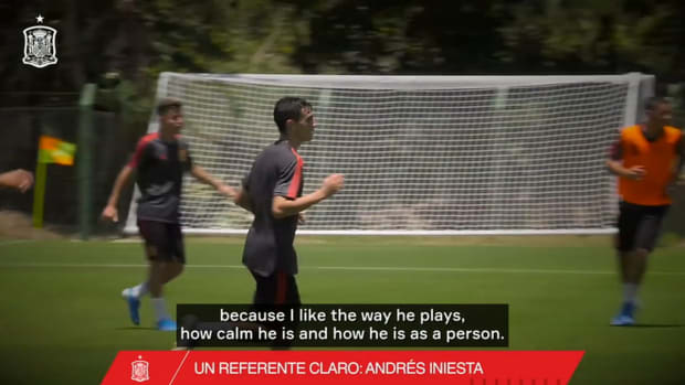 Pedri: 'When I was a kid, I wanted to get Iniesta’s haircut'